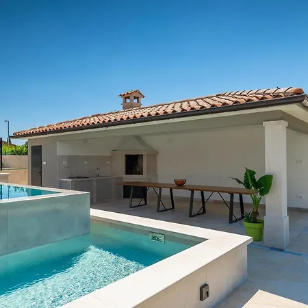 La Fierra Holiday home *